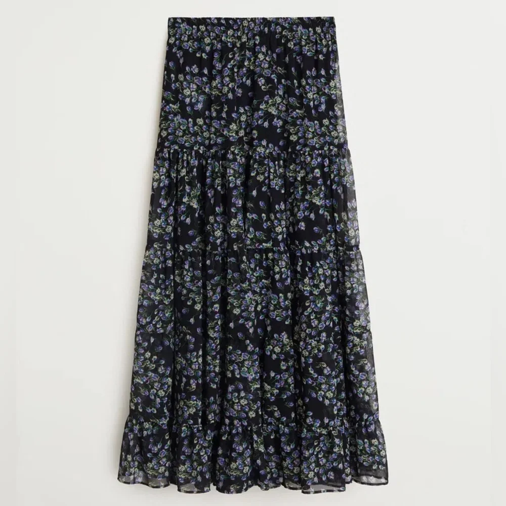 Mango Matching Set! XS/S Maxi Skirt + Blouse- Black Tiered- Purple Floral Print - Picture 3 of 14